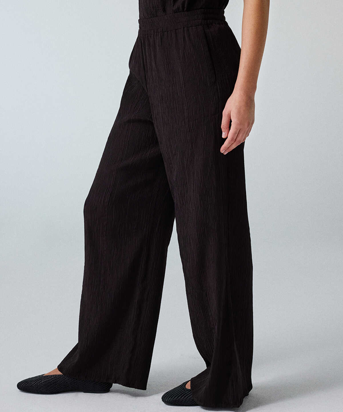 Crinkle-Effect Trousers