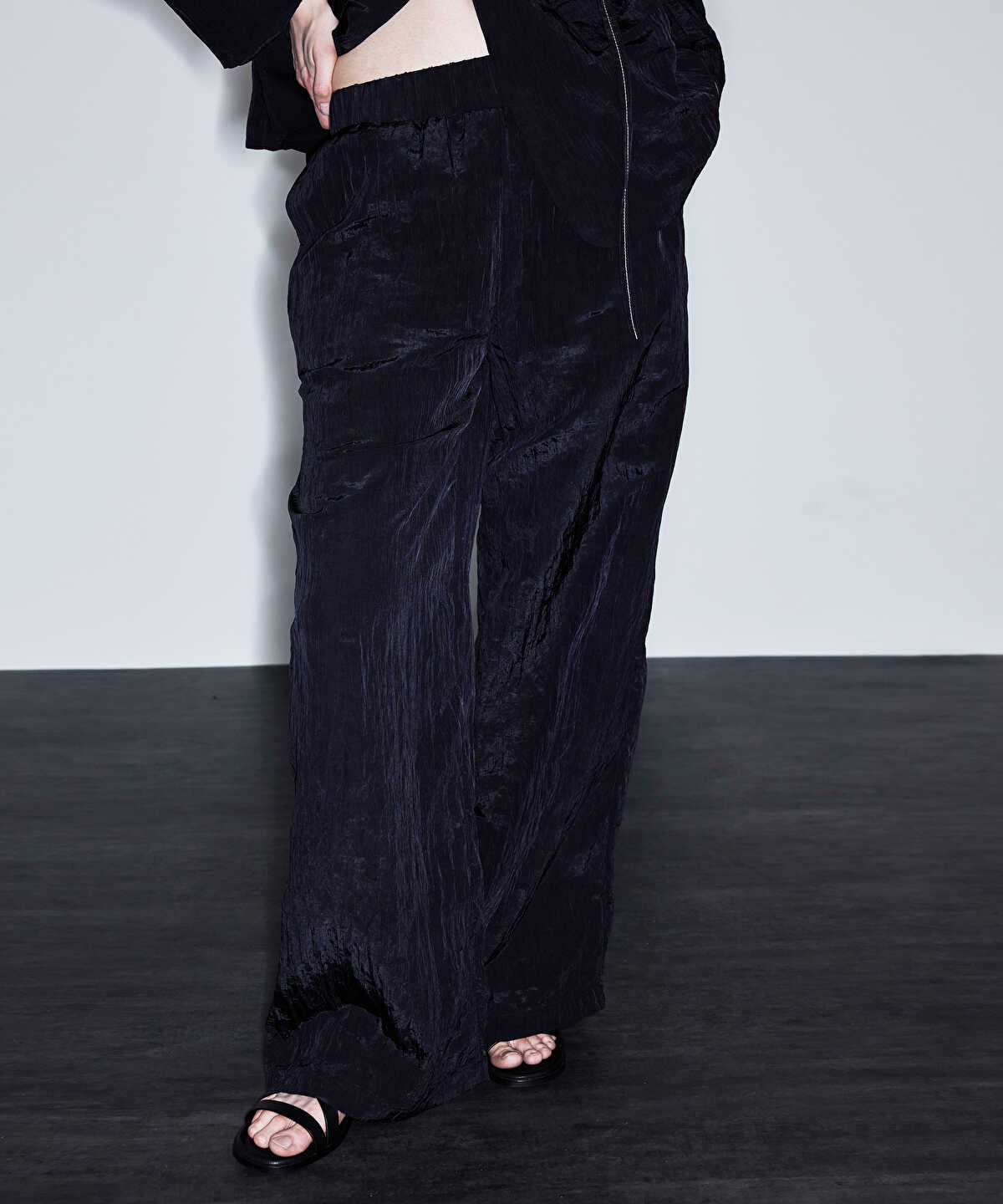 Crinkle-Effect Trousers