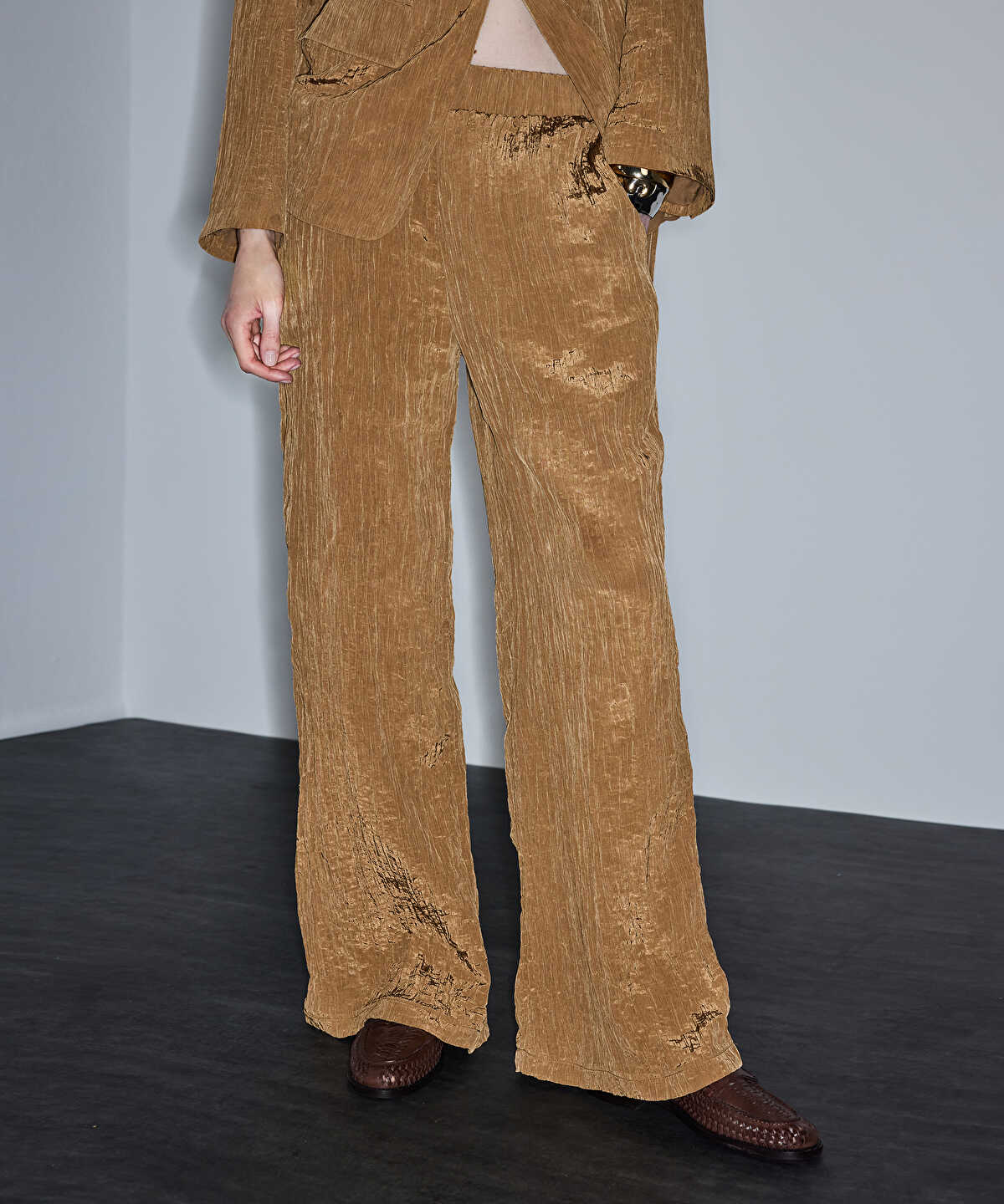 Crinkle-Effect Trousers
