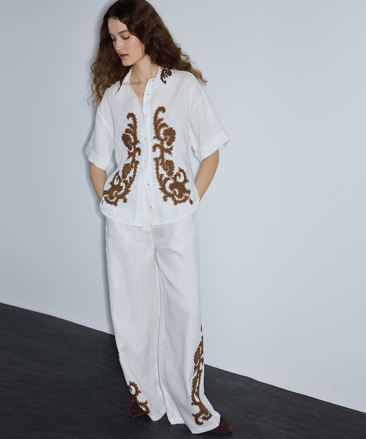 Embroidered Linen Trousers