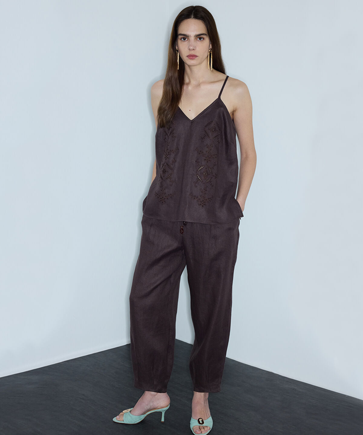 Bead-Tipped Linen Trousers