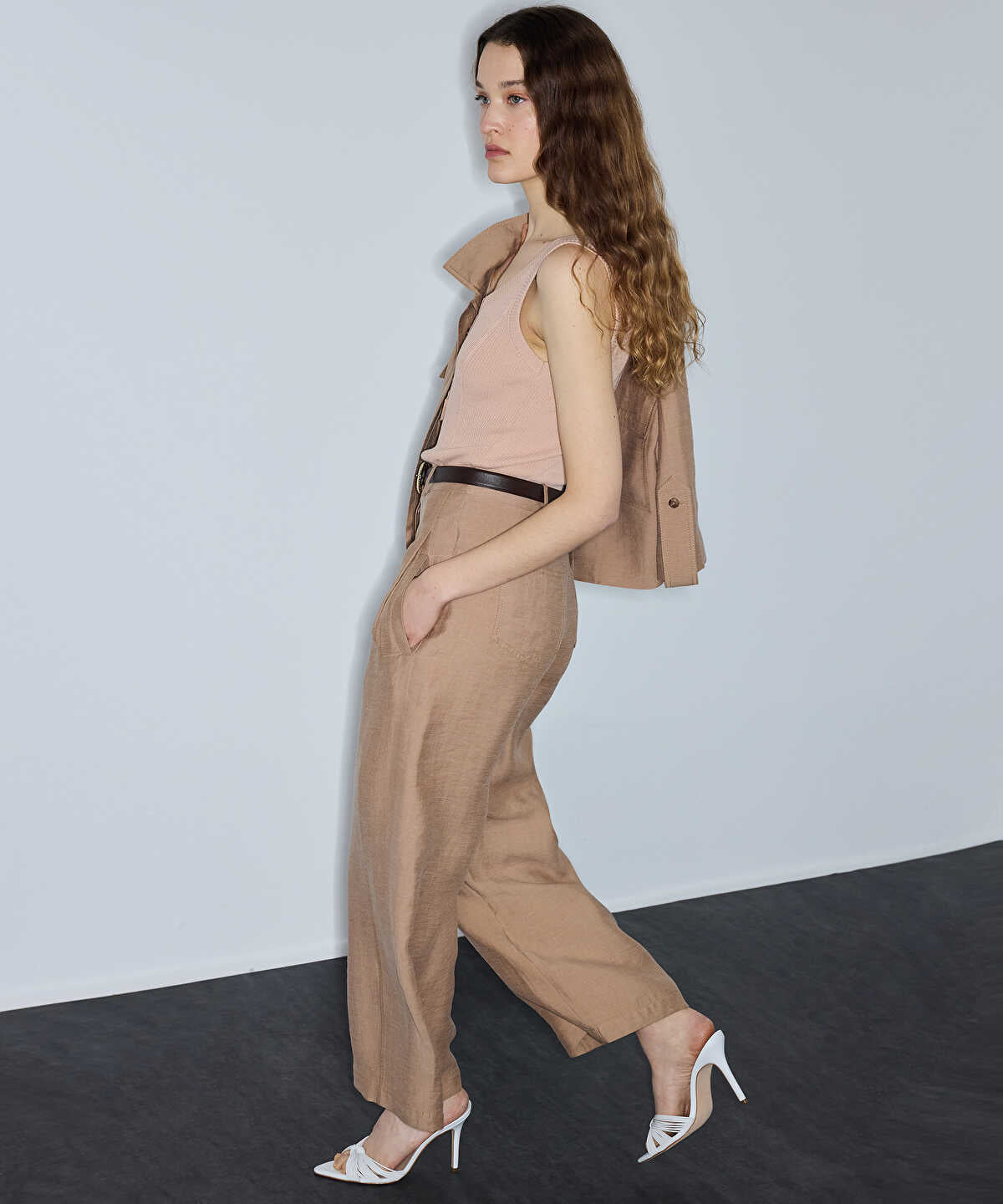 Belted Barrel-Fit Trousers