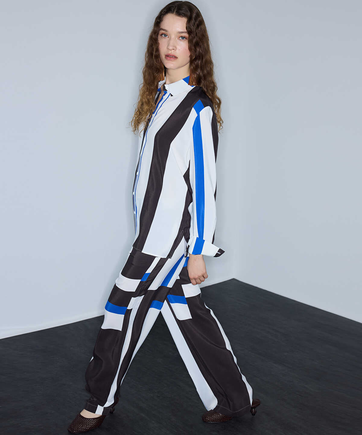 Color-Block Wide-Leg Trousers