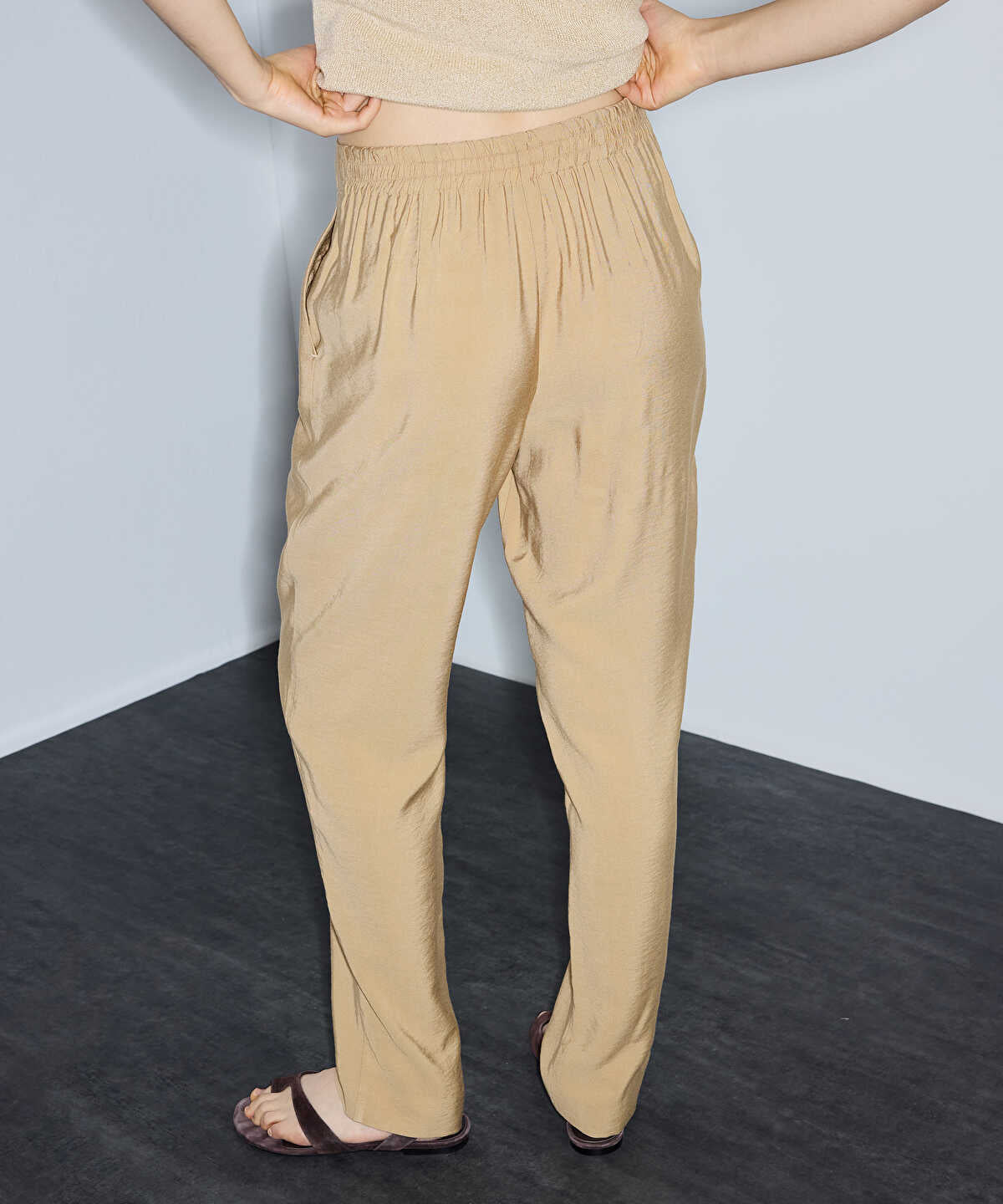 Tie-Waist Carrot Fit Trousers