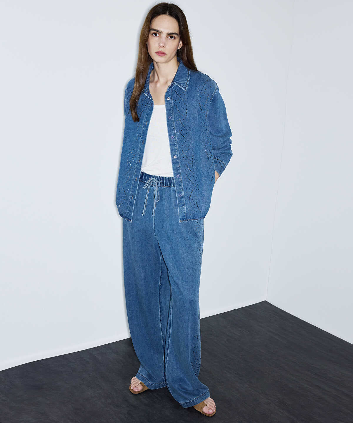 Embellished Elastic Waist Trousers