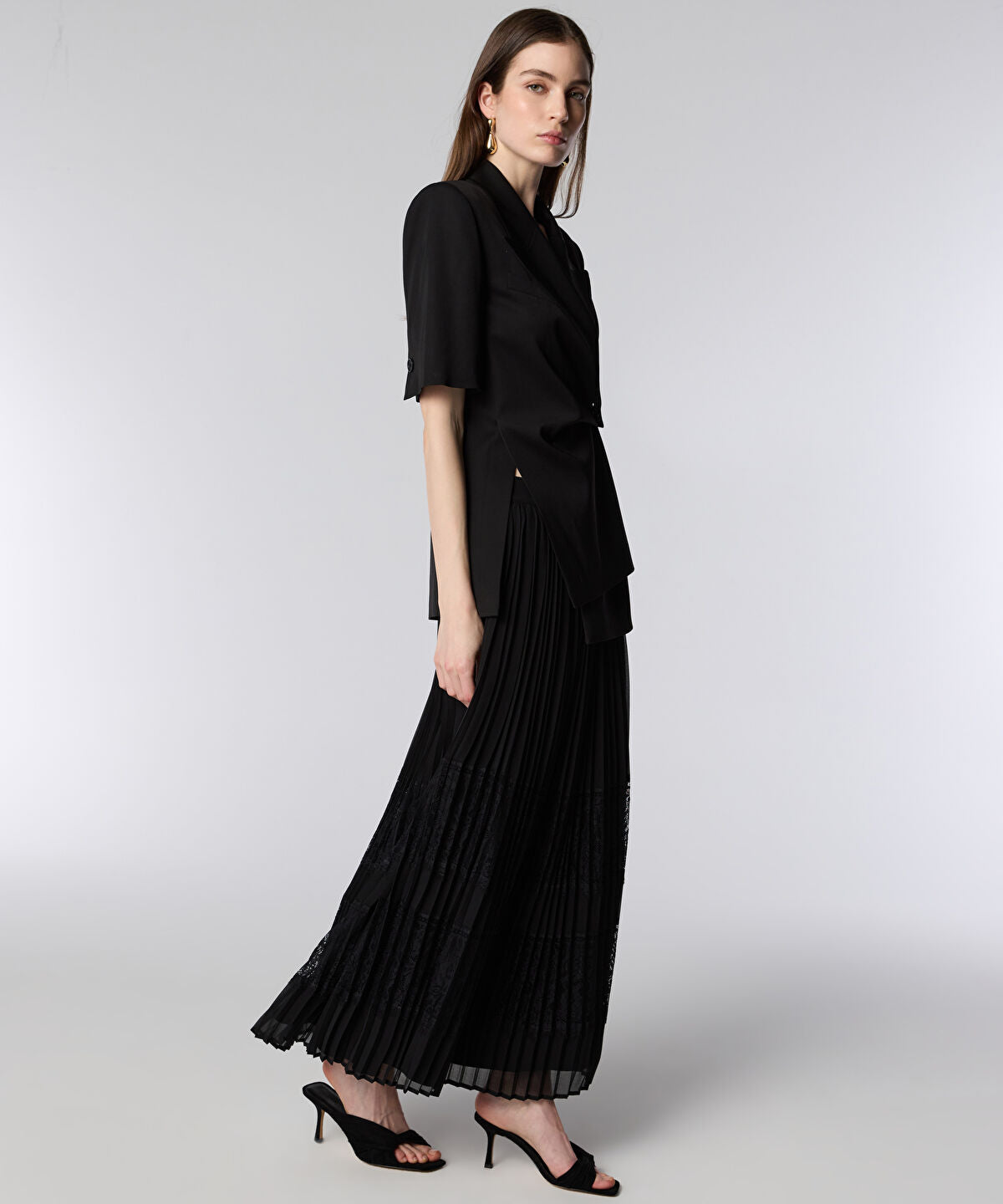 Lace-Trim Pleated Skirt