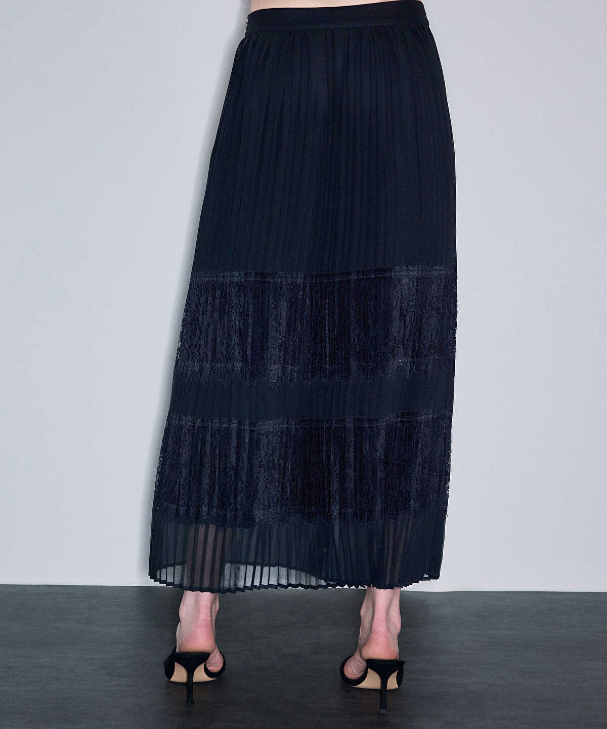 Lace-Trim Chiffon Skirt