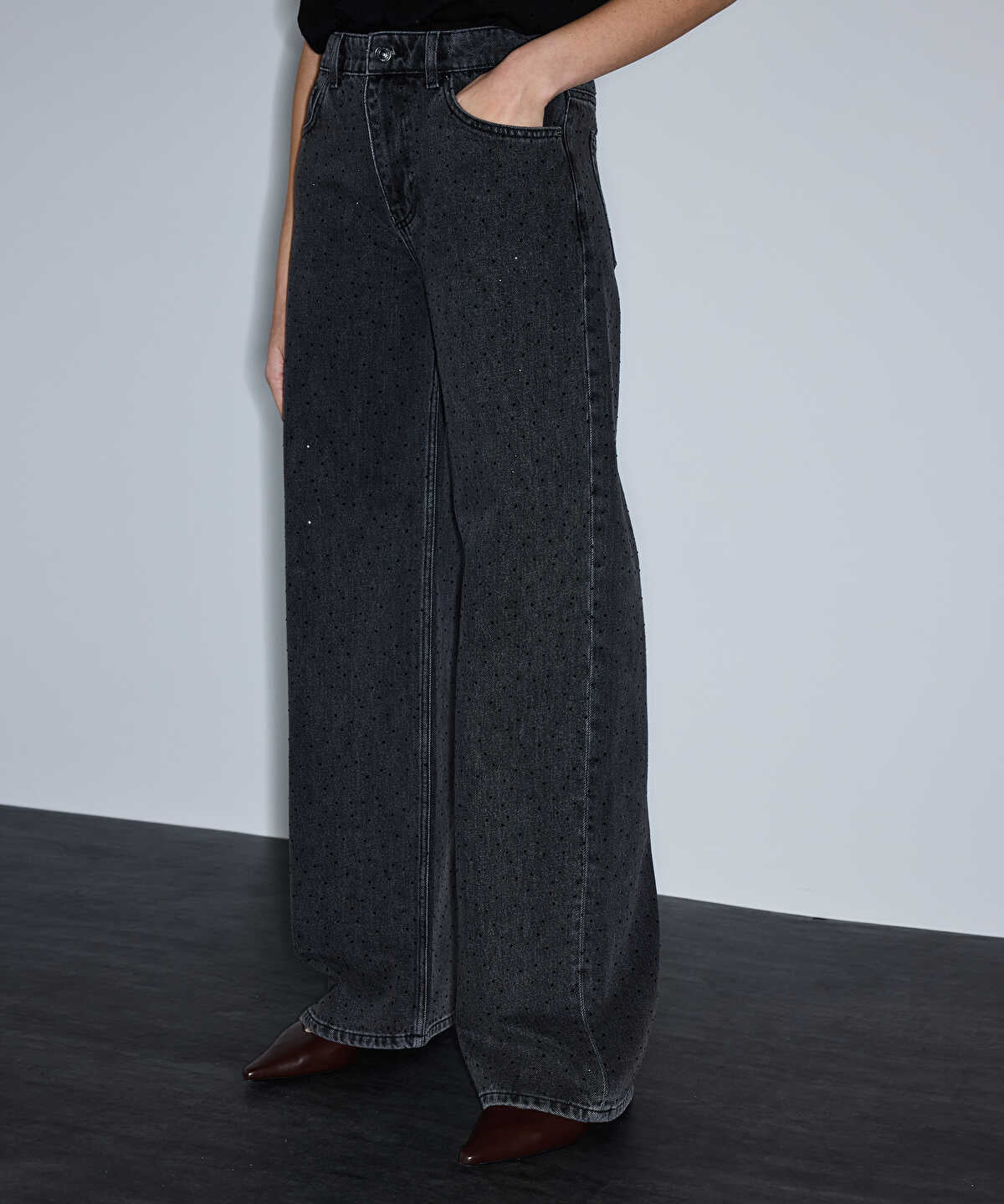Rhinestone Wide Leg Jeans
