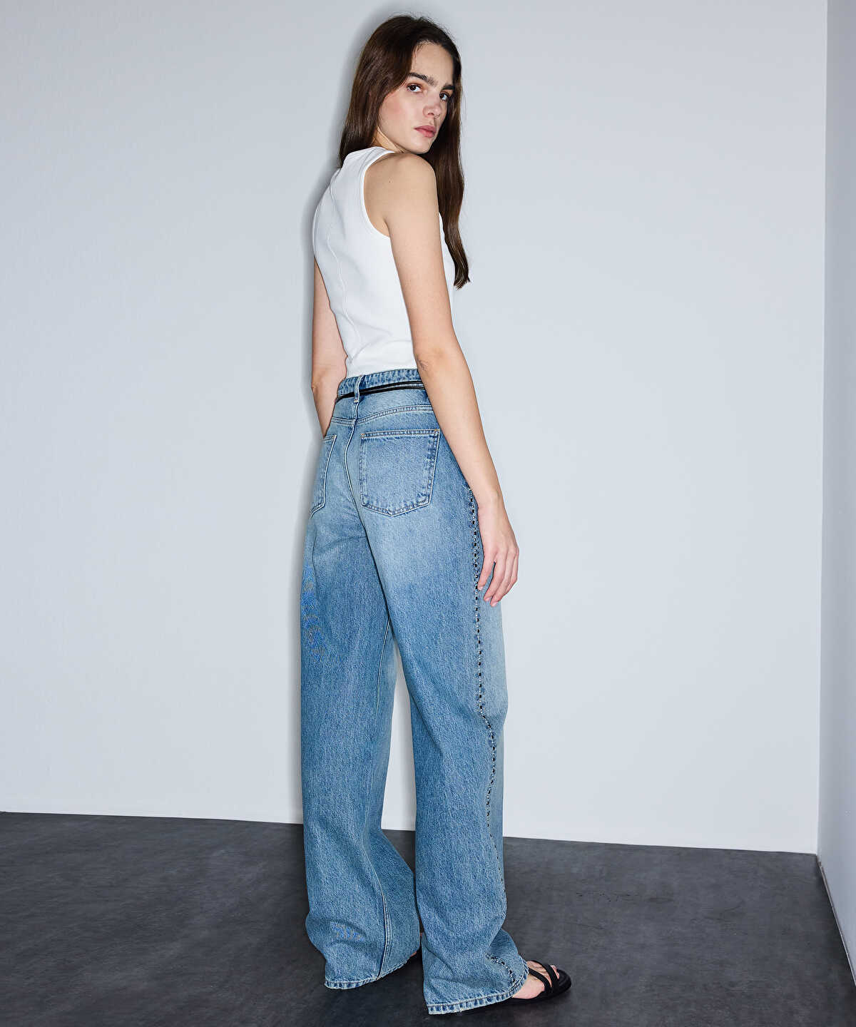 Stud-Embellished Wide Leg Jeans