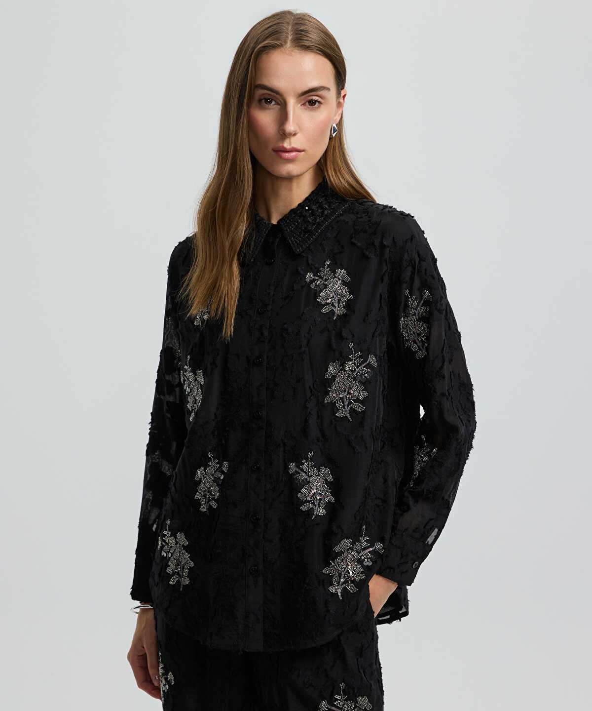 Embellished Knit Collar Shirt