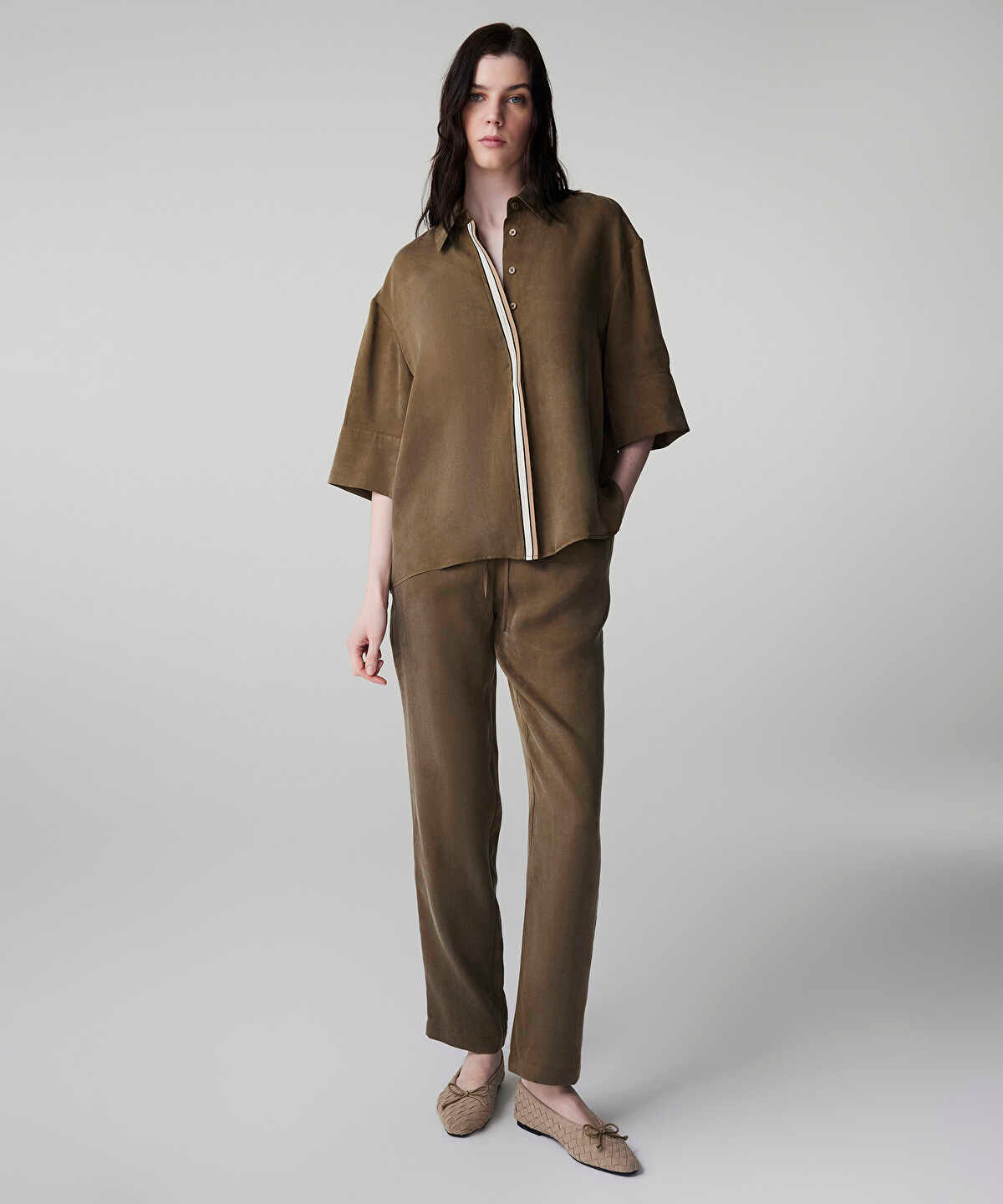 Rhinestone Embellished Contrast Piped Shirt