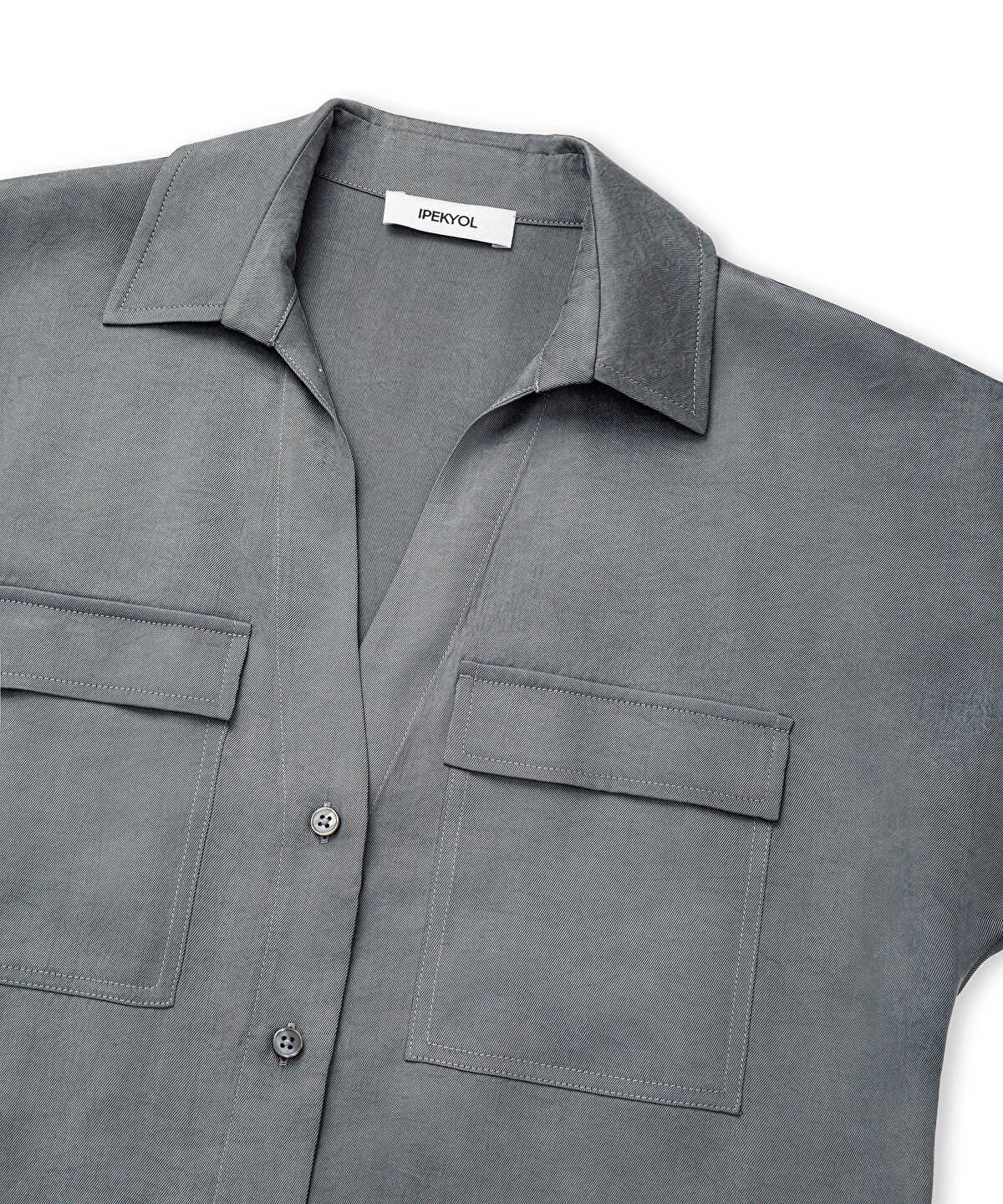 Relaxed-Fit Shirt with Pockets