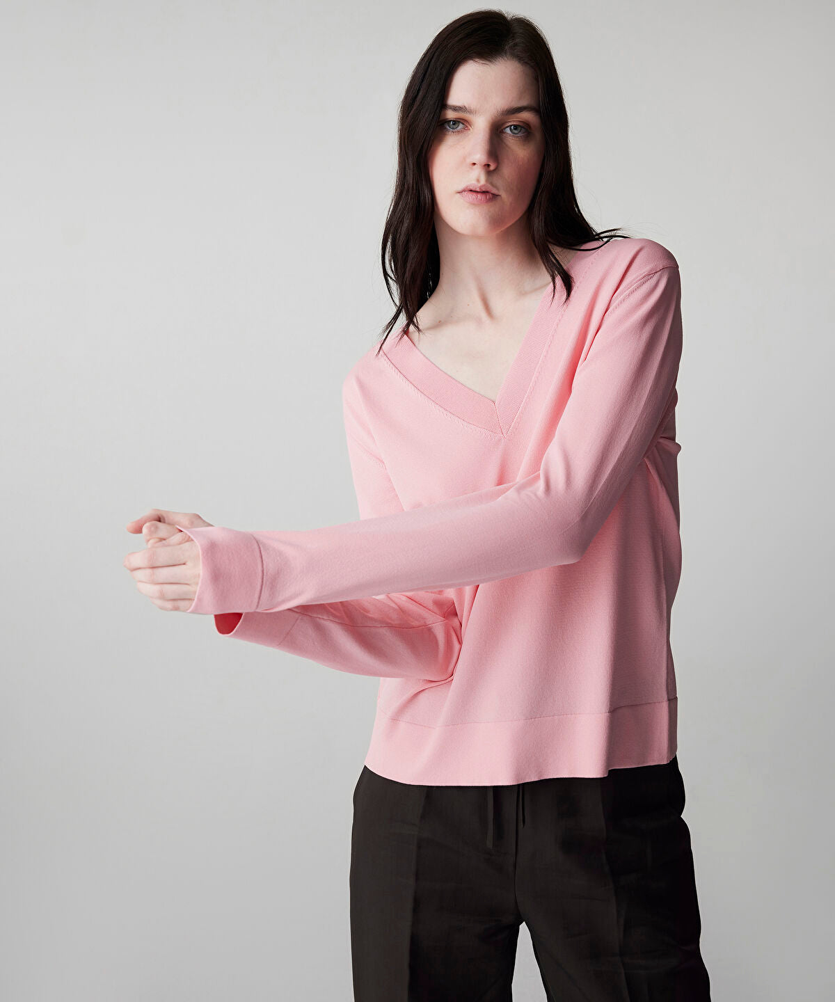 V-Neck Basic Knit Top