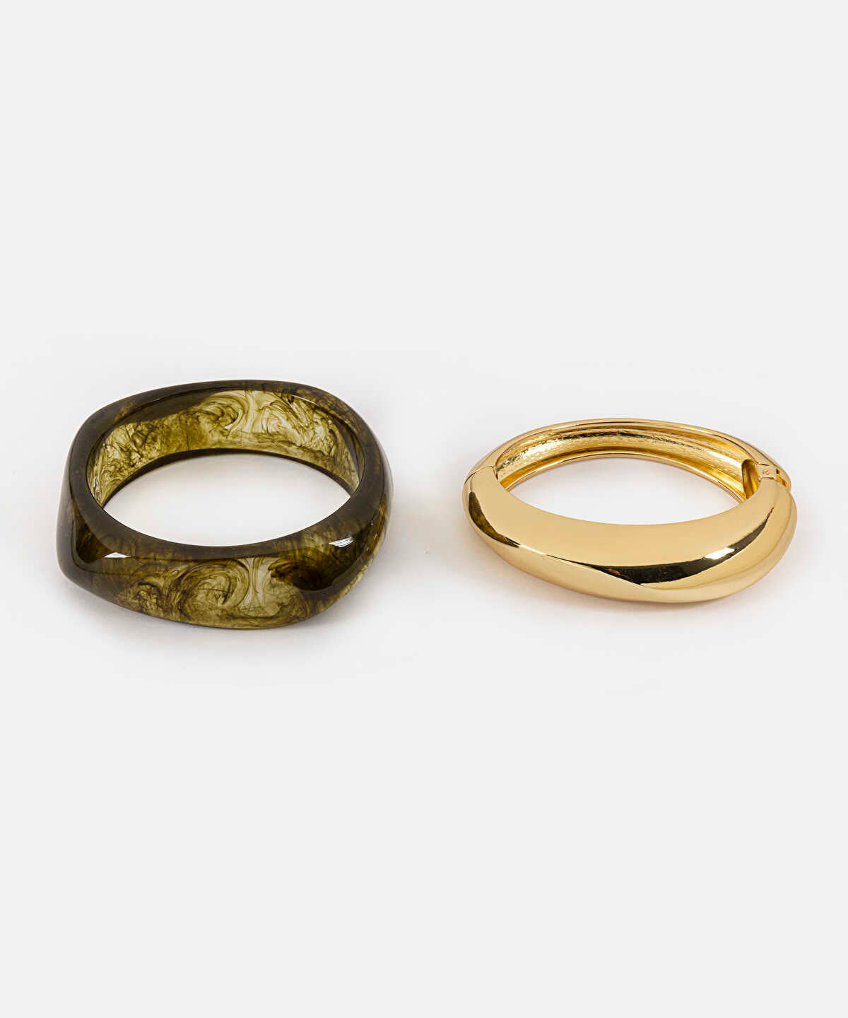 Resin and Metal Bracelet Set