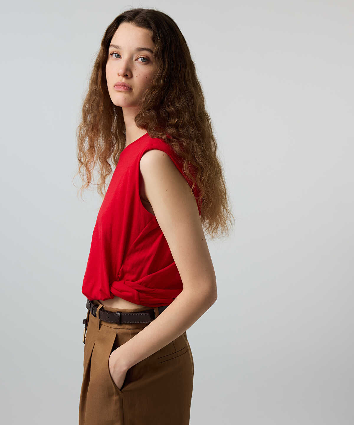 T-Shirt with Shoulder Pads
