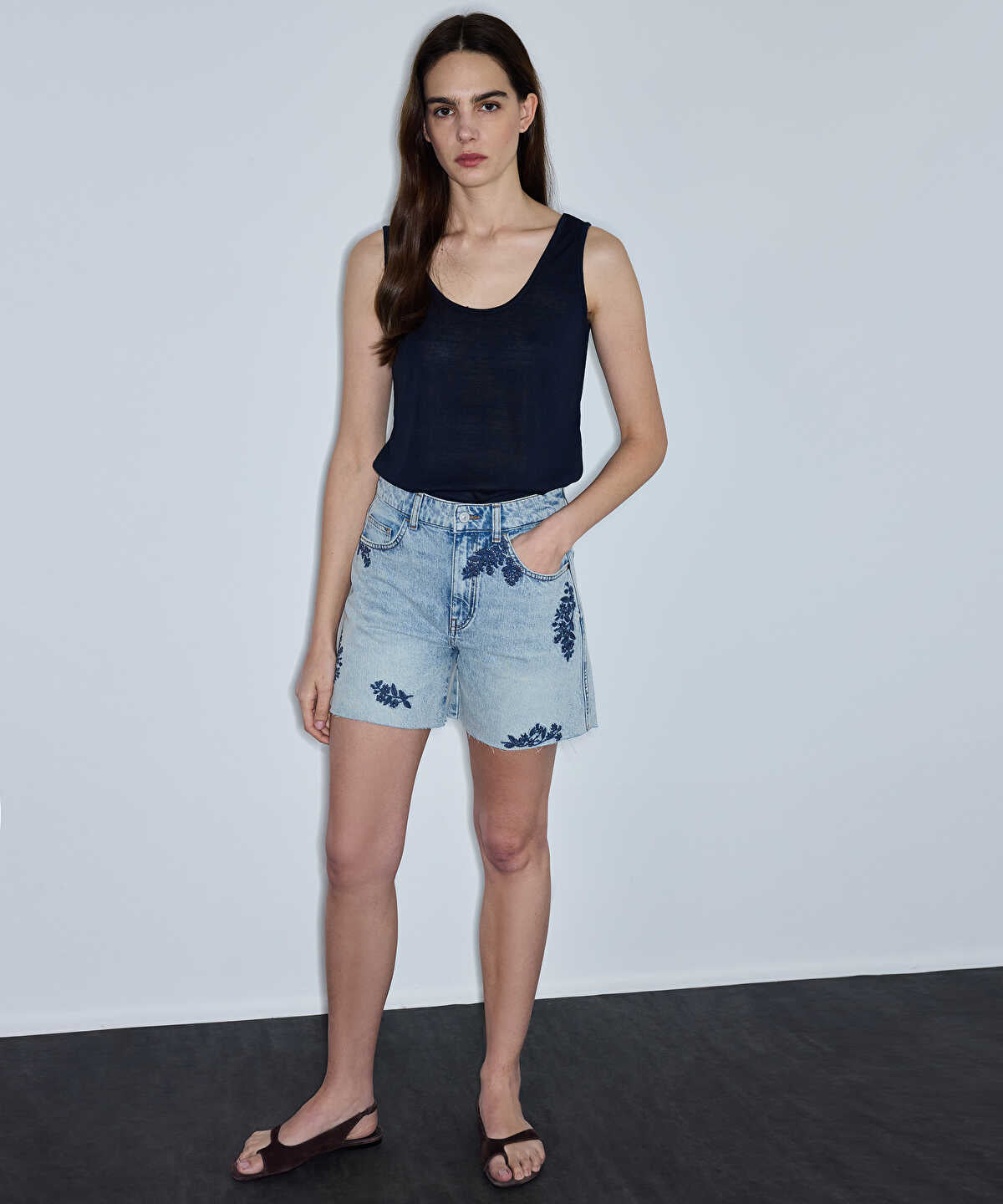Basic T-Shirt