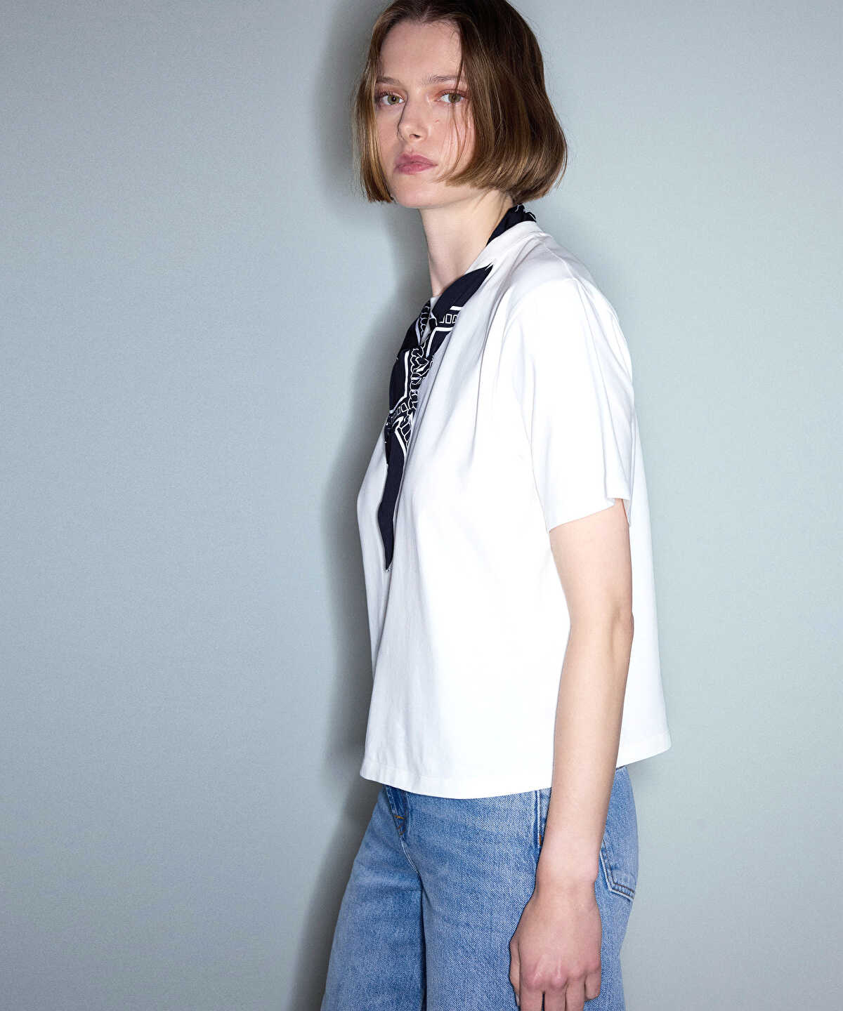 T-Shirt with Detachable Scarf