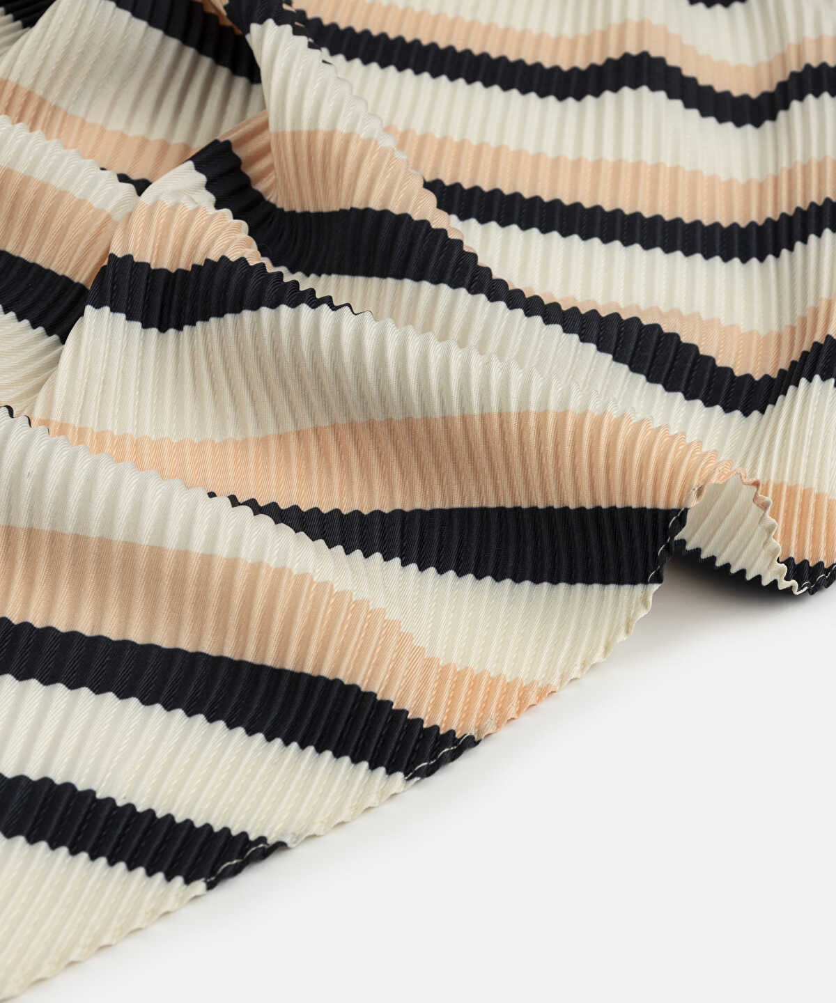 Pleated Color-Block Scarf