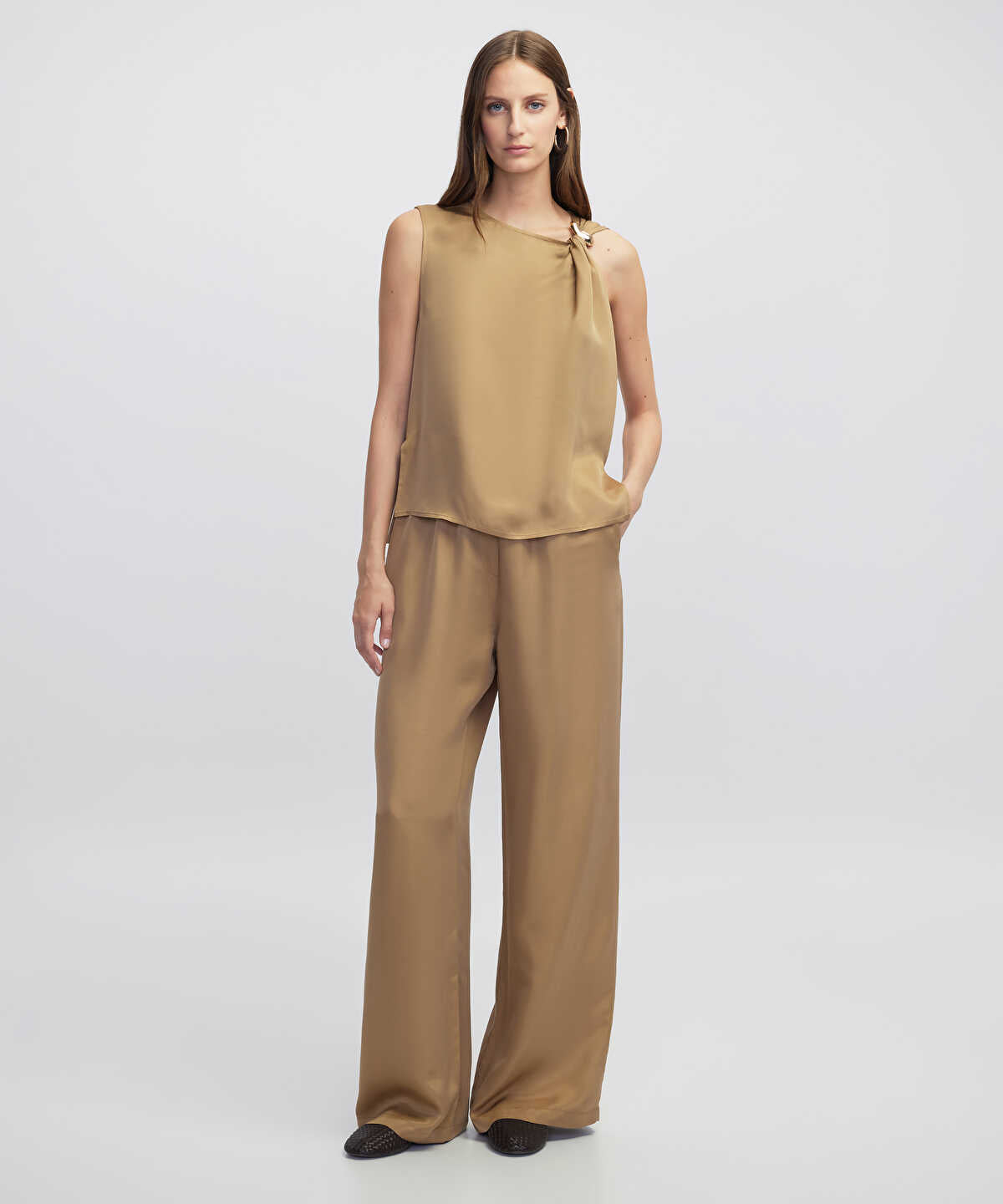 Mixed Blouse with Buckle