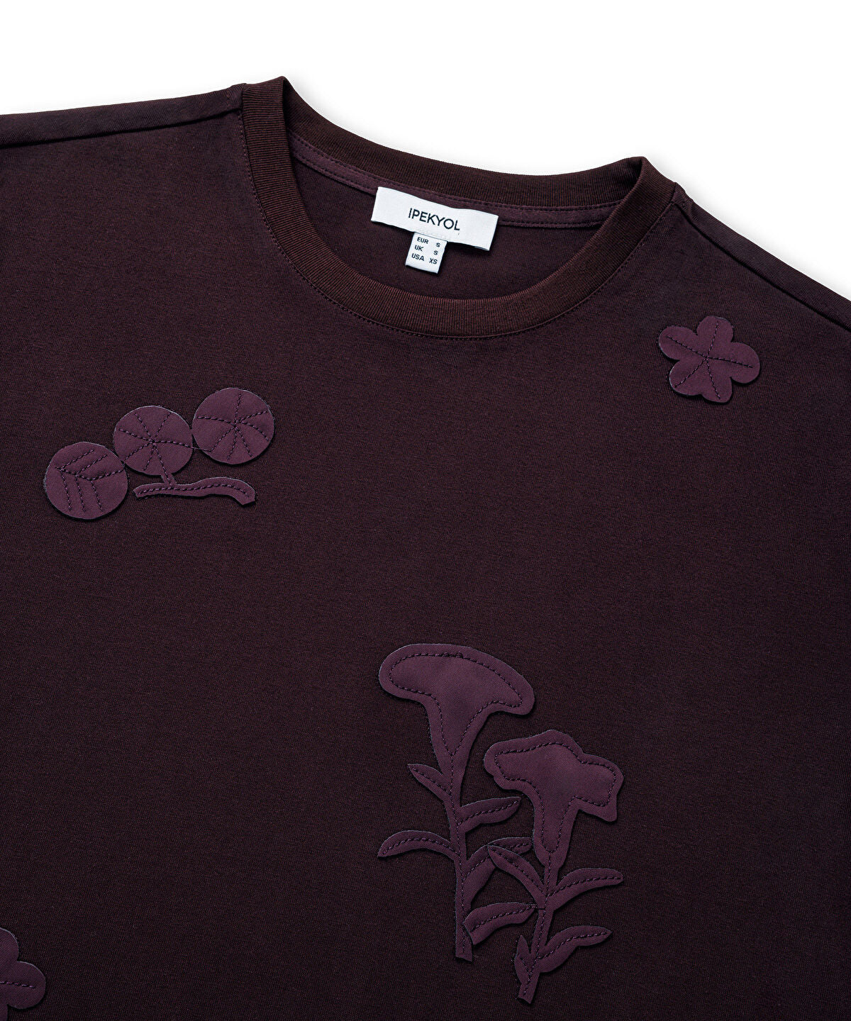 T-Shirt with Floral Applique