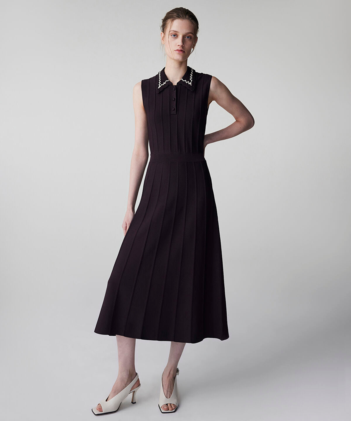 Contrast Collar Knit Dress