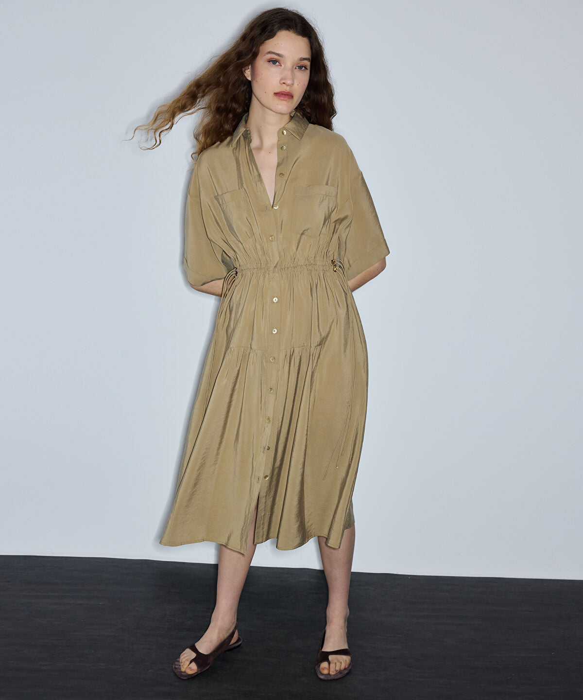 Zoomed Adjustable Cinch-Waist Shirt Dress