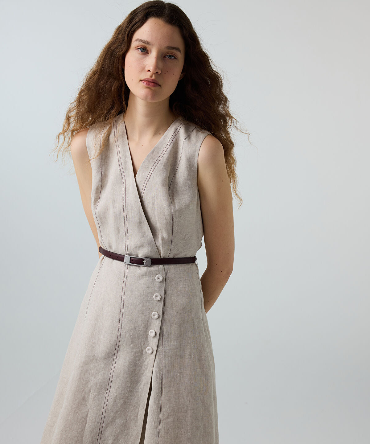 Zoomed Belted Linen Dress