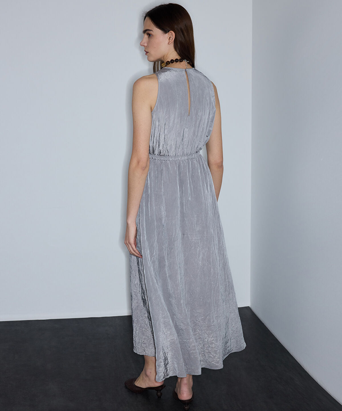 Zoomed Crinkled-Texture Dress