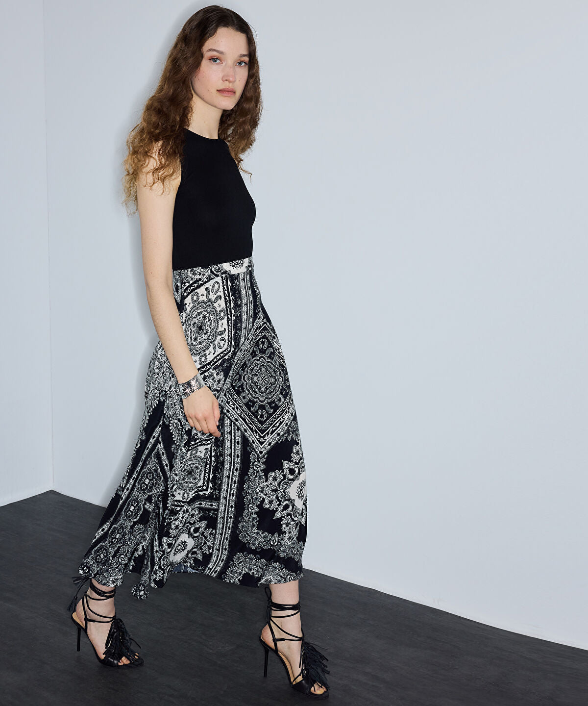 Zoomed Paisley-Print Viscose Dress