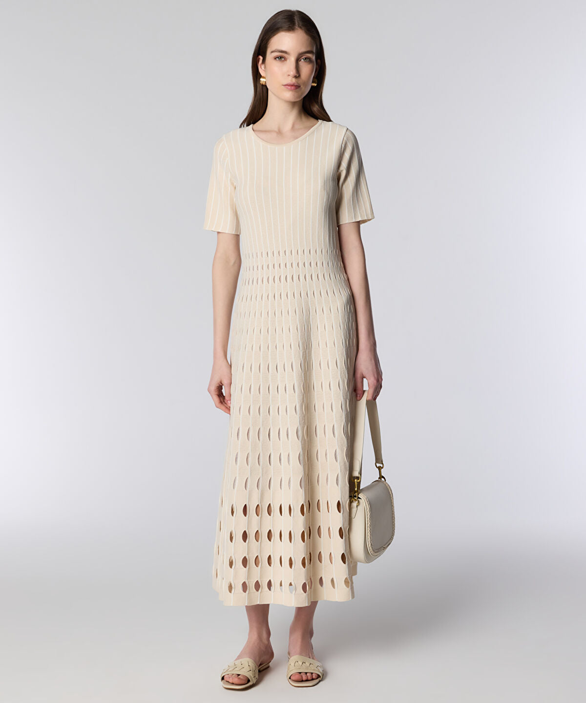 Zoomed DRESS