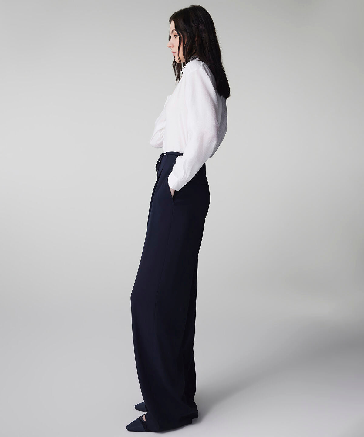 Zoomed Tie Waist Wide-Leg Trousers