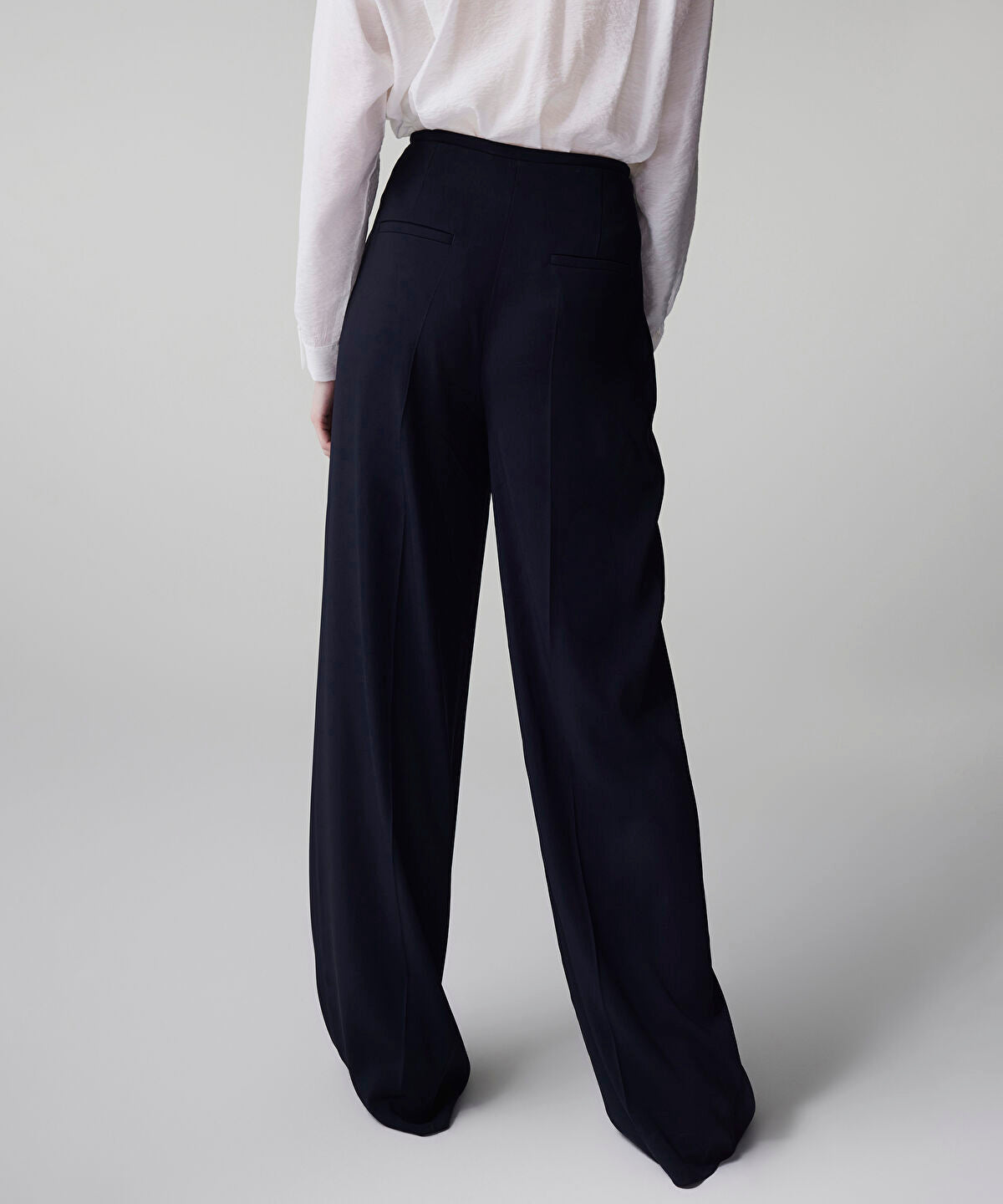 Zoomed Tie Waist Wide-Leg Trousers
