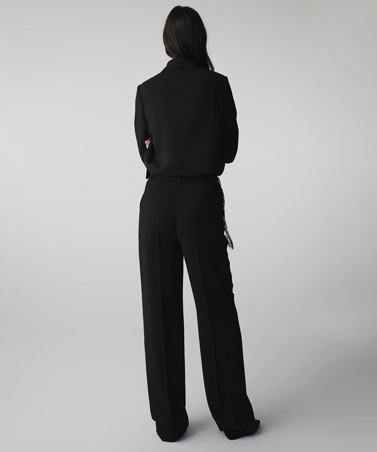 Zoomed Lace Applique Trousers