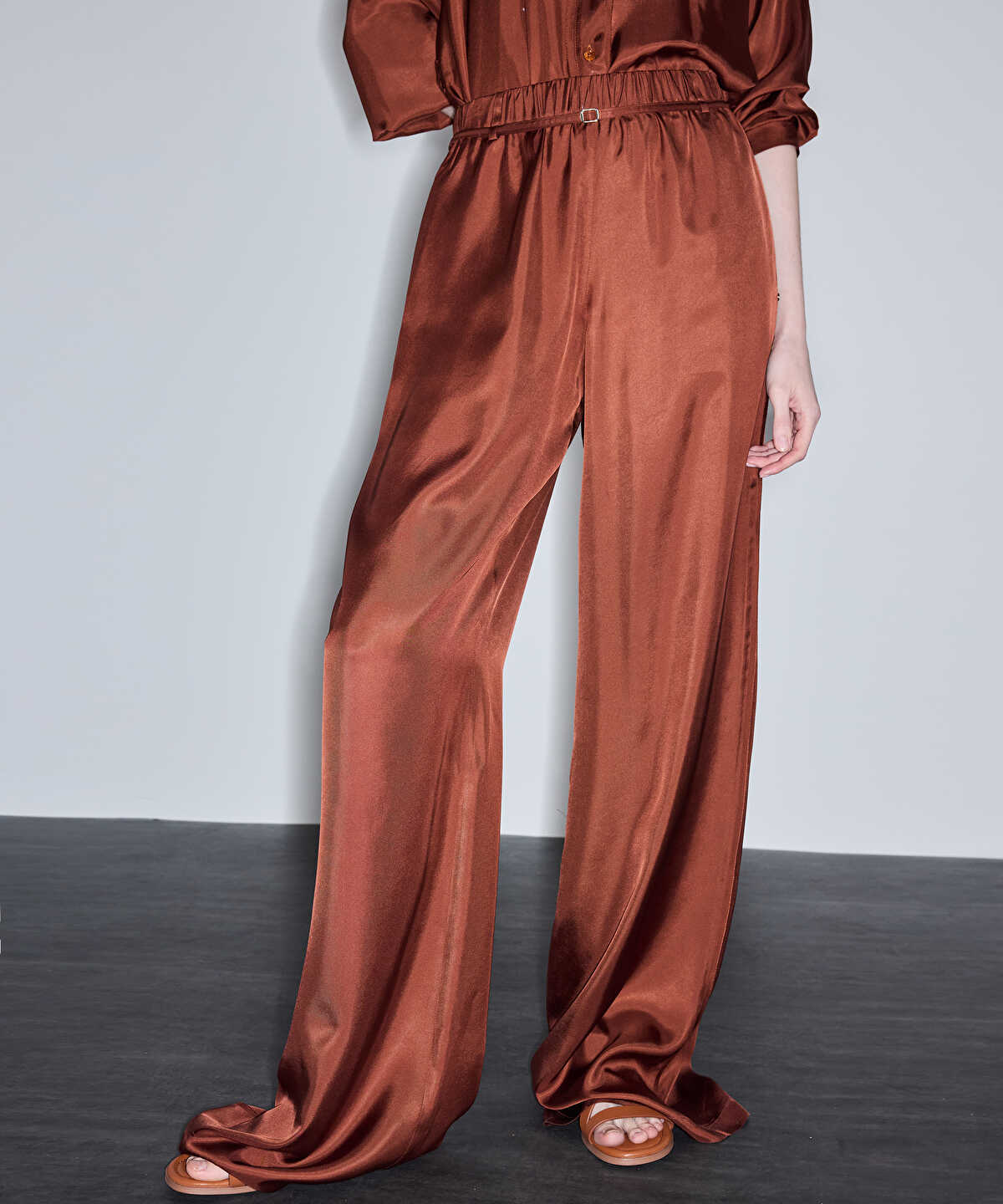 Zoomed Wide-Leg Trousers with Elastic Waistband