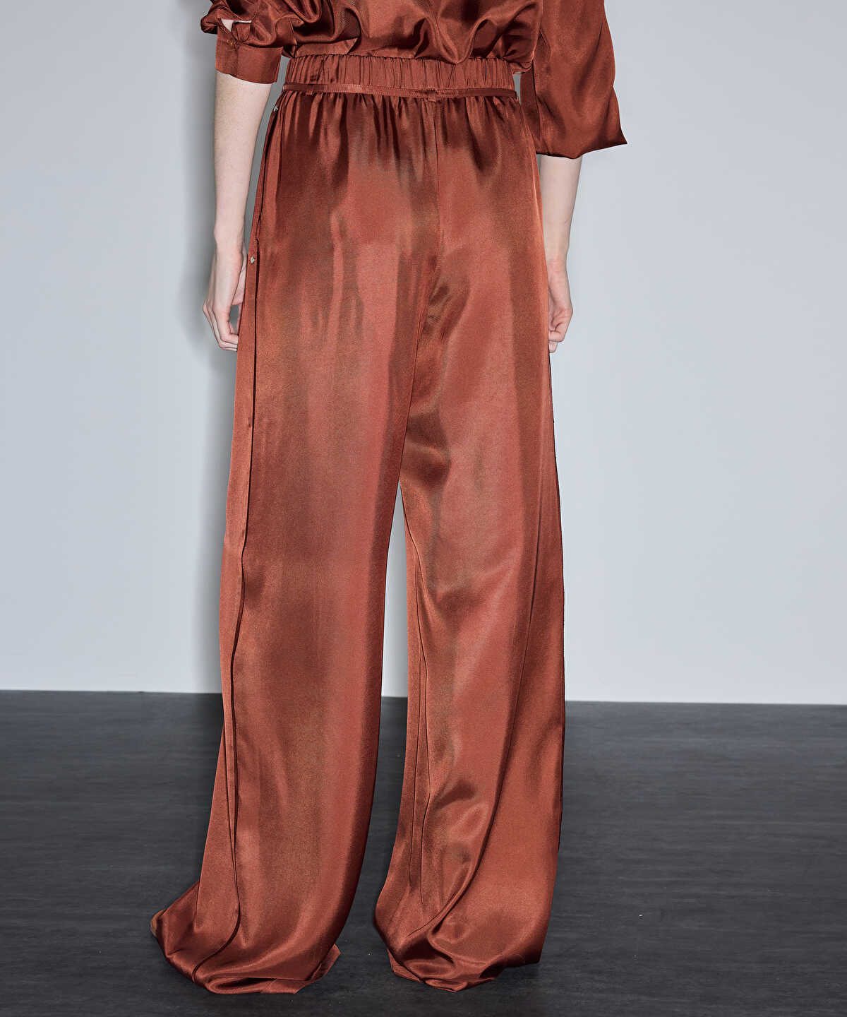 Zoomed Wide-Leg Trousers with Elastic Waistband