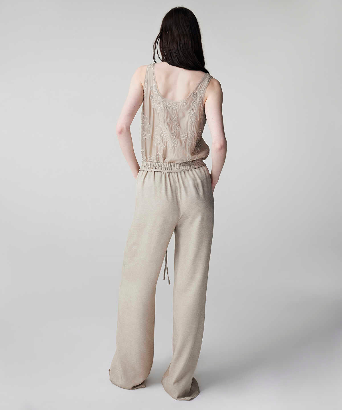 Zoomed Belted Trousers