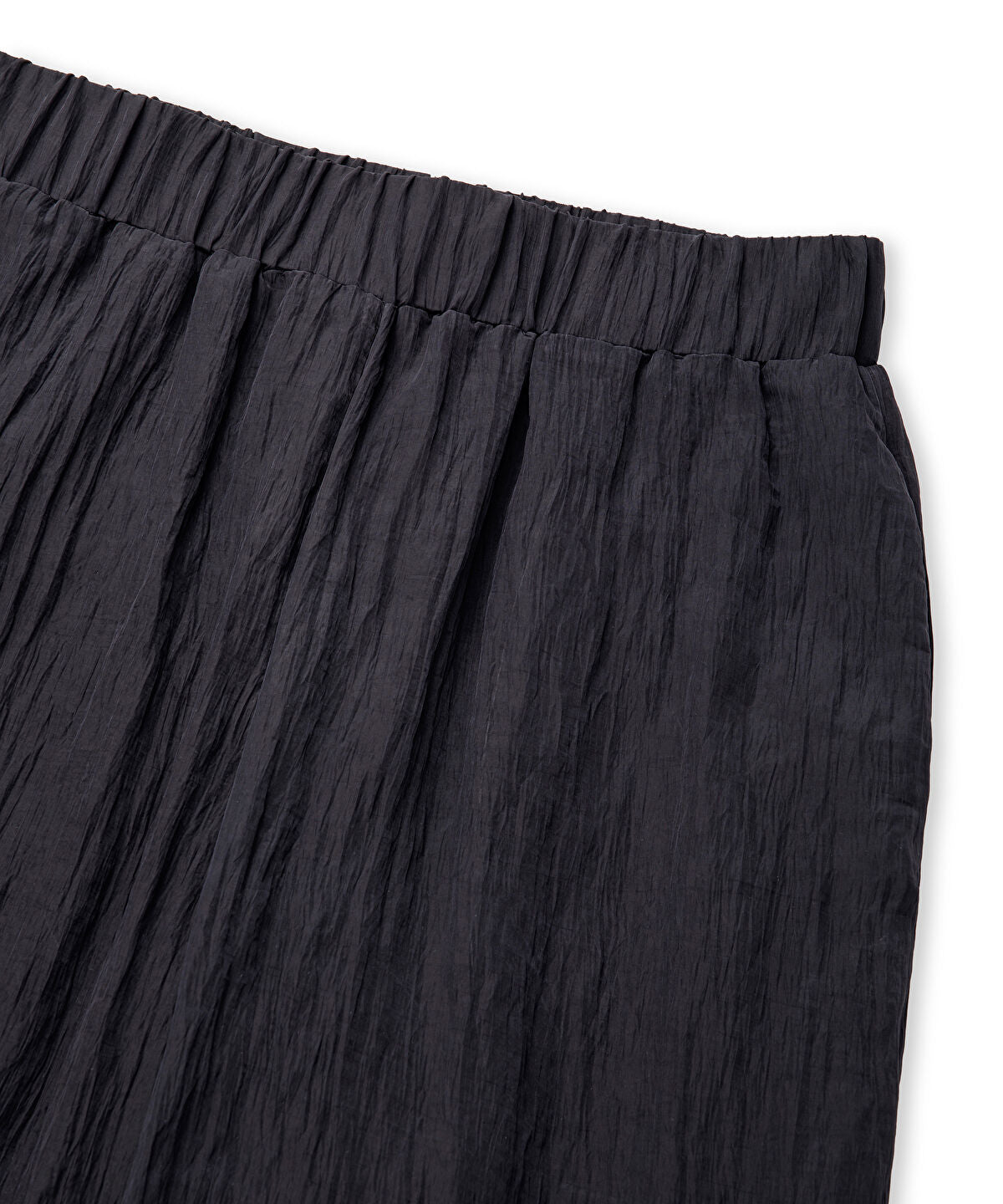 Zoomed Crinkle-Effect Trousers 