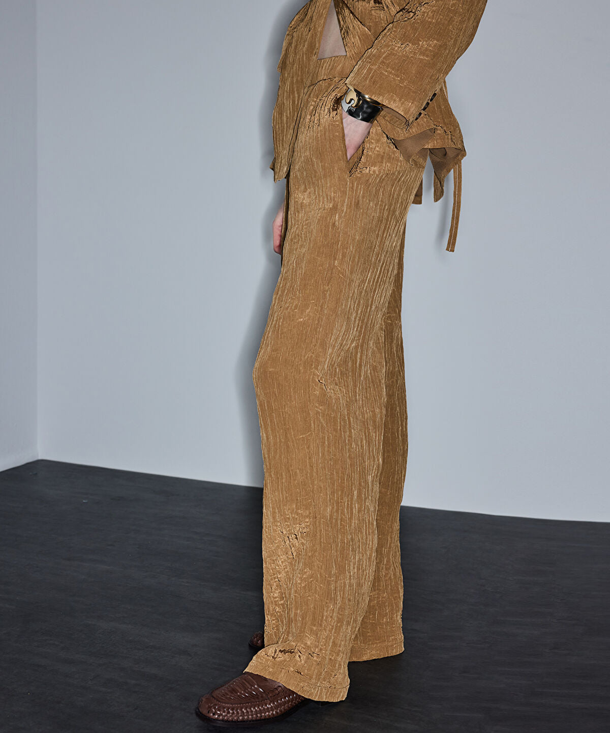 Crinkle-Effect Trousers 