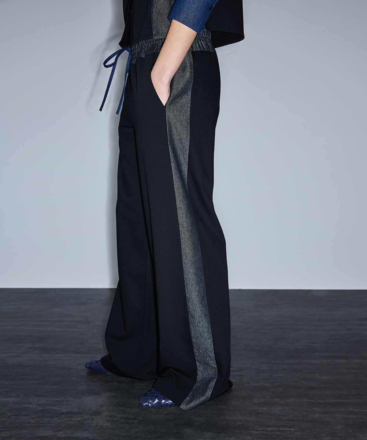 Contrast Waist Color-Block Trousers