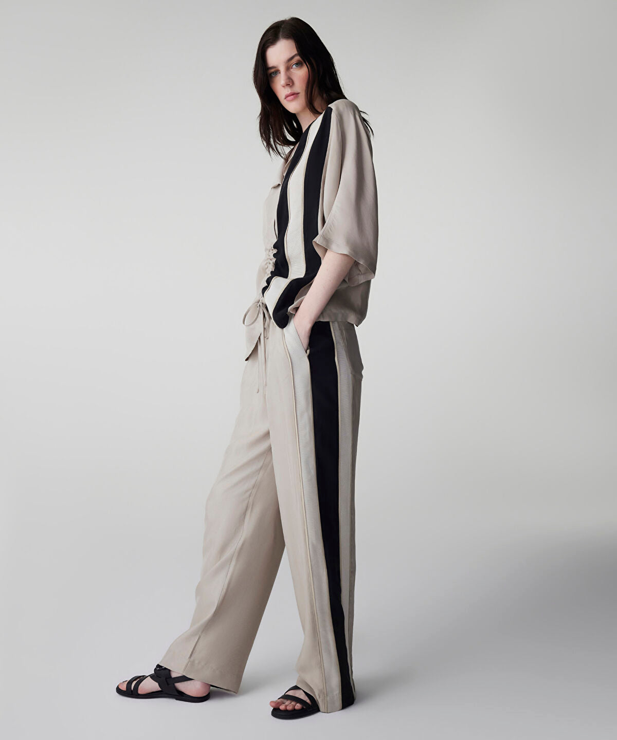 Zoomed Color-Block Trousers 