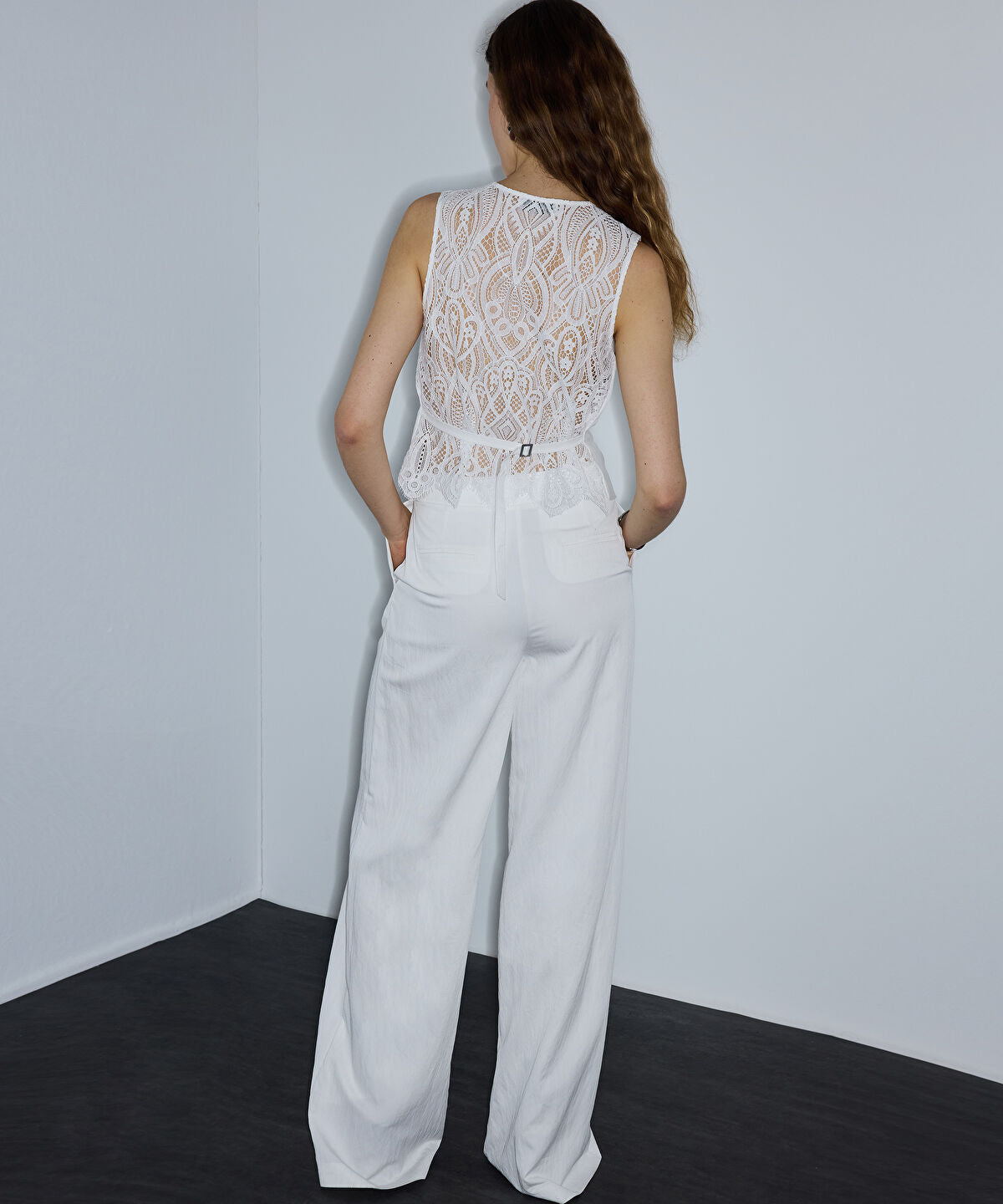 Zoomed Crinkle-Effect Trousers