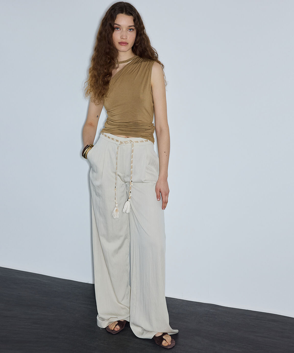 Embellished Belt Trousers