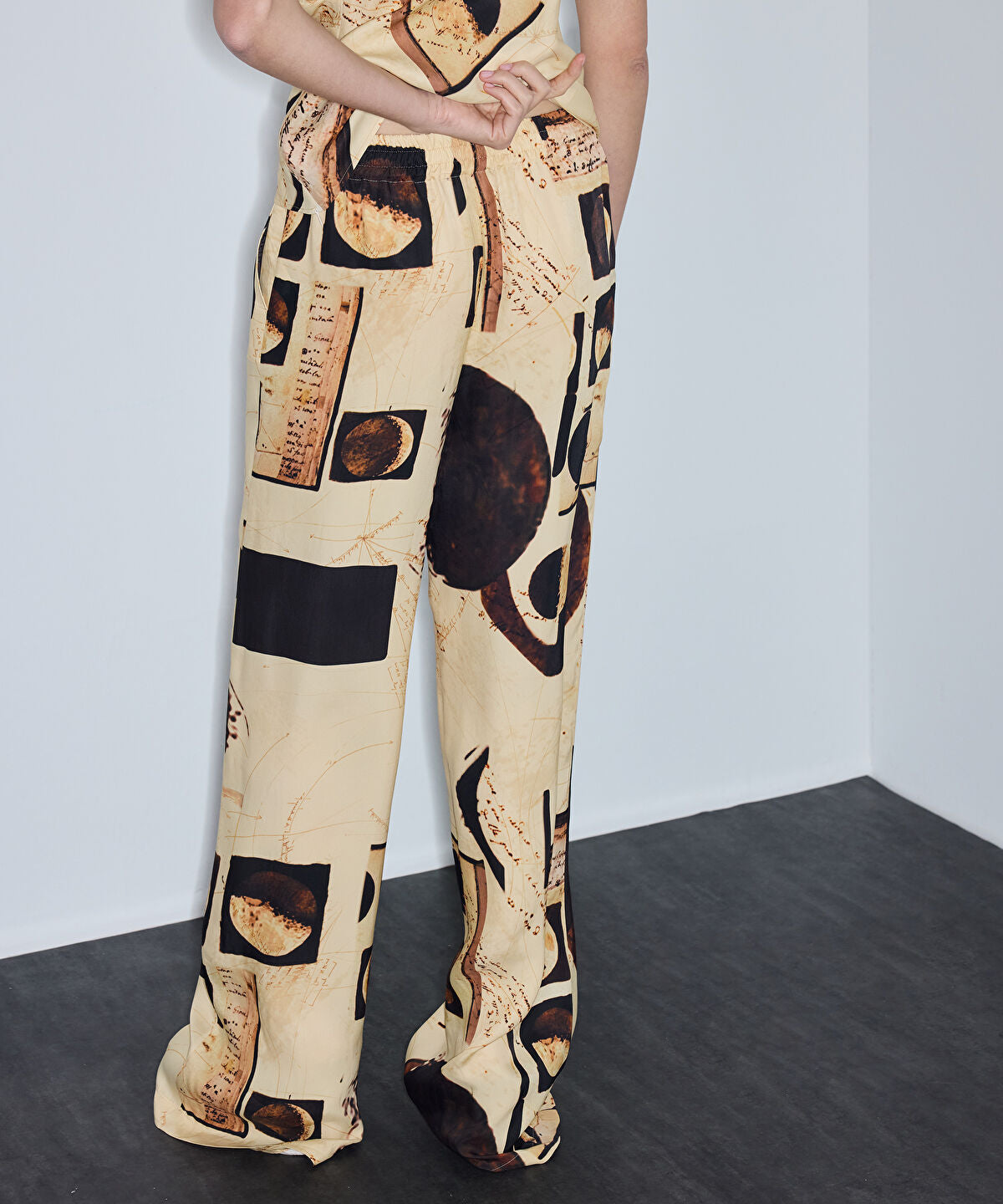 Zoomed Printed Wide-Leg Trousers