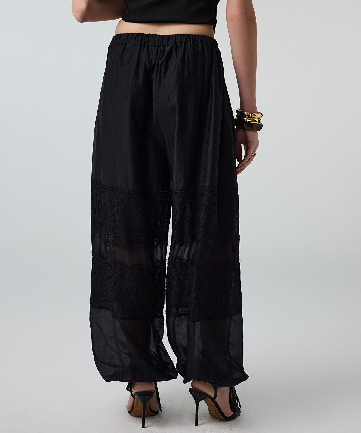Zoomed Lace-Trimmed Balloon Trousers