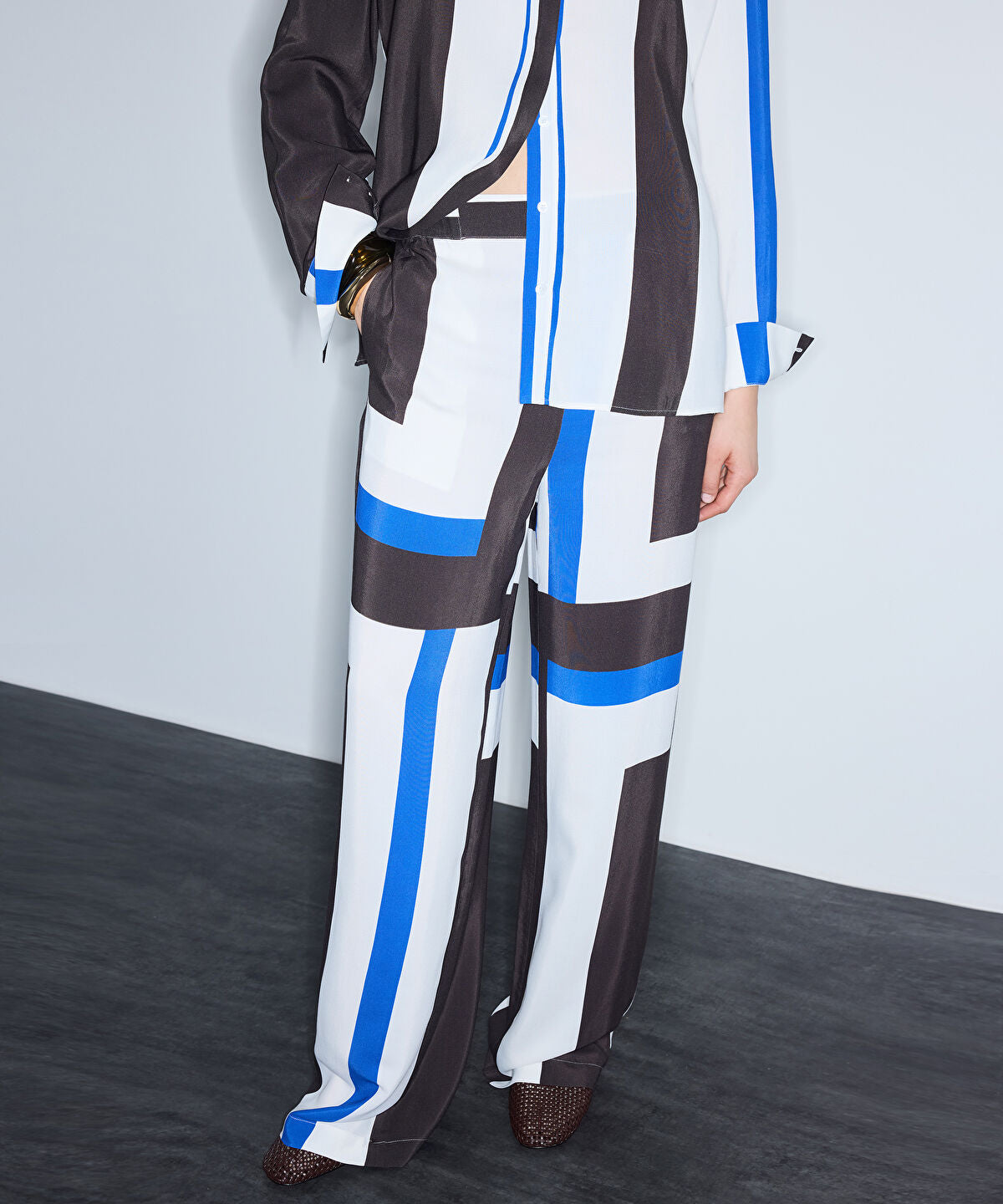 Zoomed Color-Block Wide-Leg Trousers