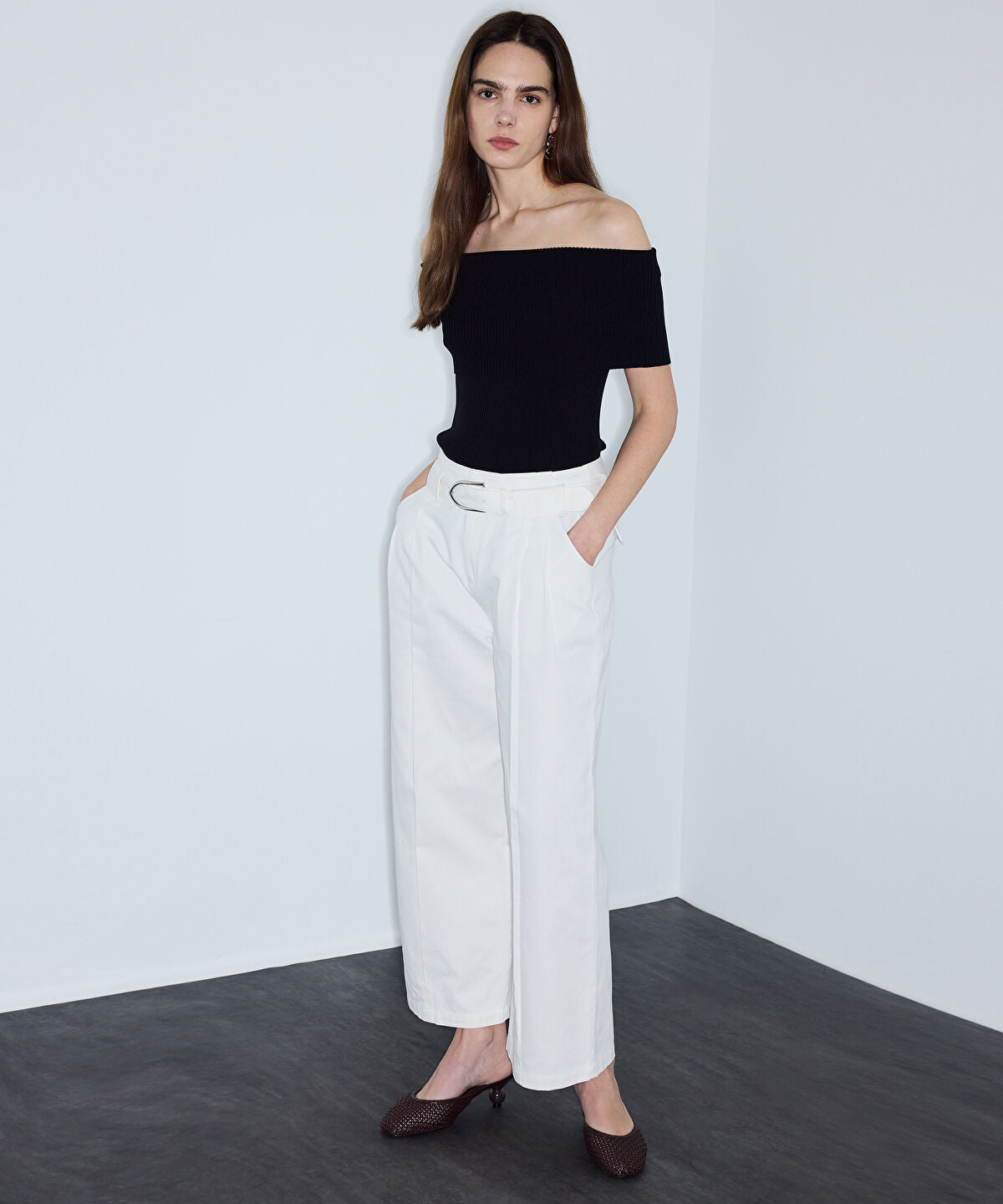 Zoomed Belted Non-Denim Trousers