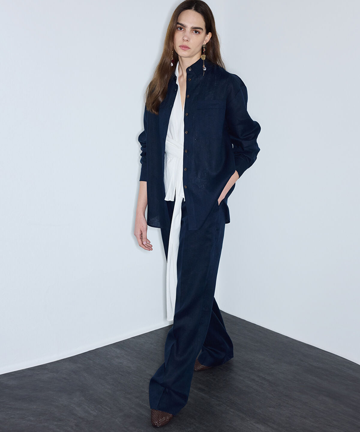 Belted Linen Wide-Leg Trousers