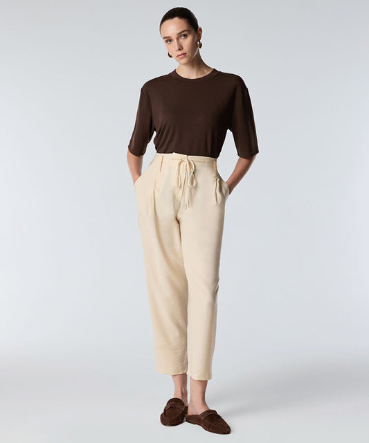 Tie-Waist Carrot Fit Trousers