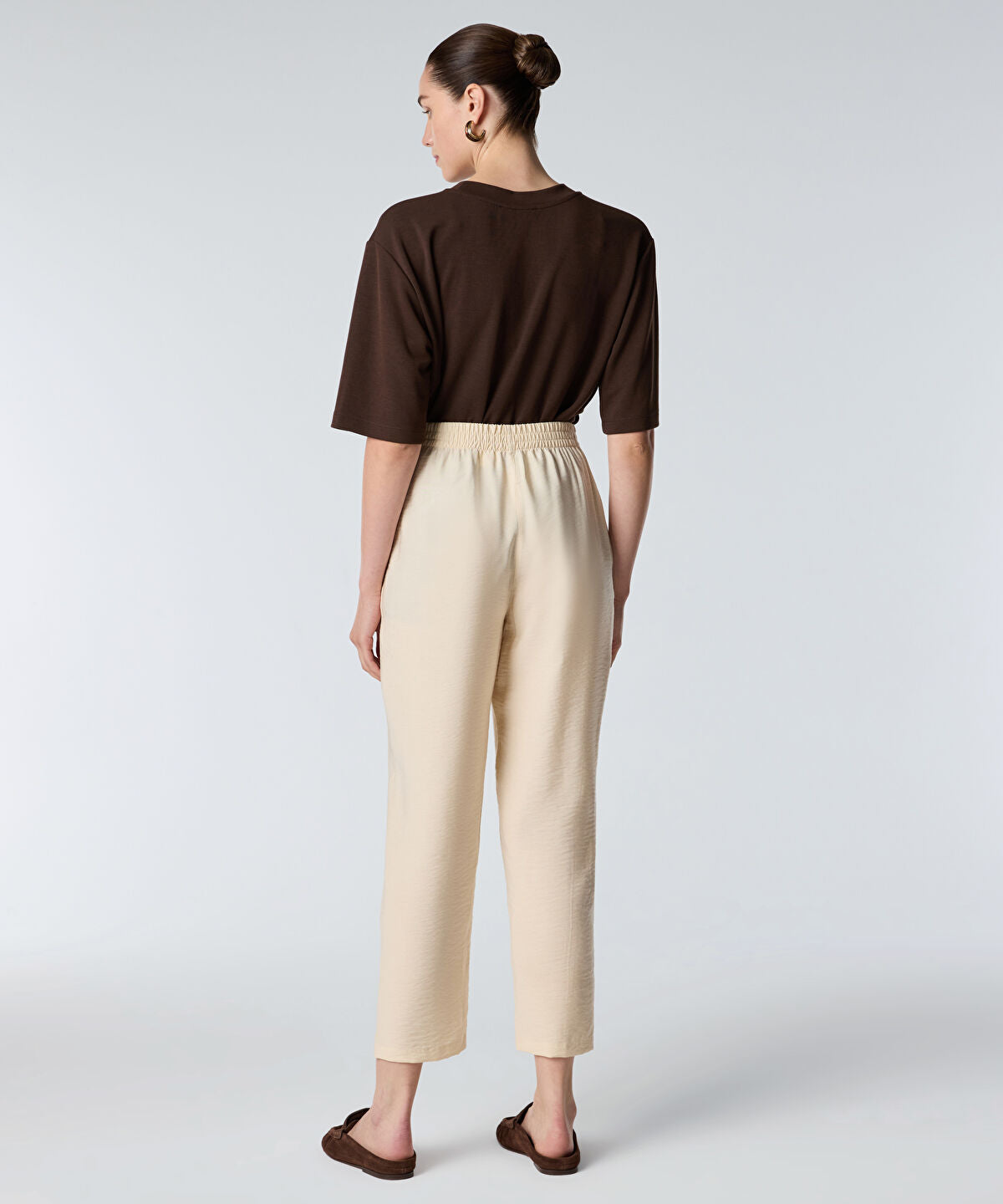 Tie-Waist Carrot Fit Trousers