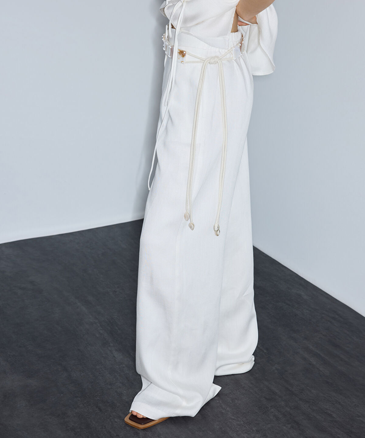 Zoomed Linen-Blend Wide-Leg Trousers